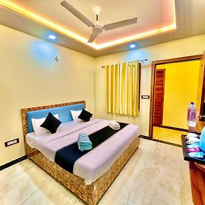 Ys Taj Hotel - Agra